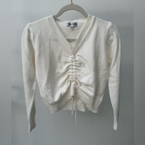 Oscar Street V-Neck‎ Sweater in White, Size S/M